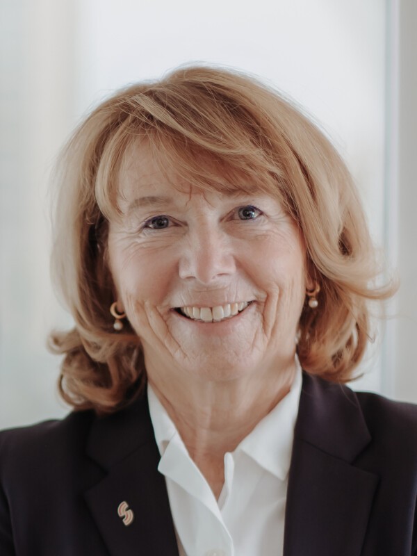 DIESCHBURG-NICKELS Martine