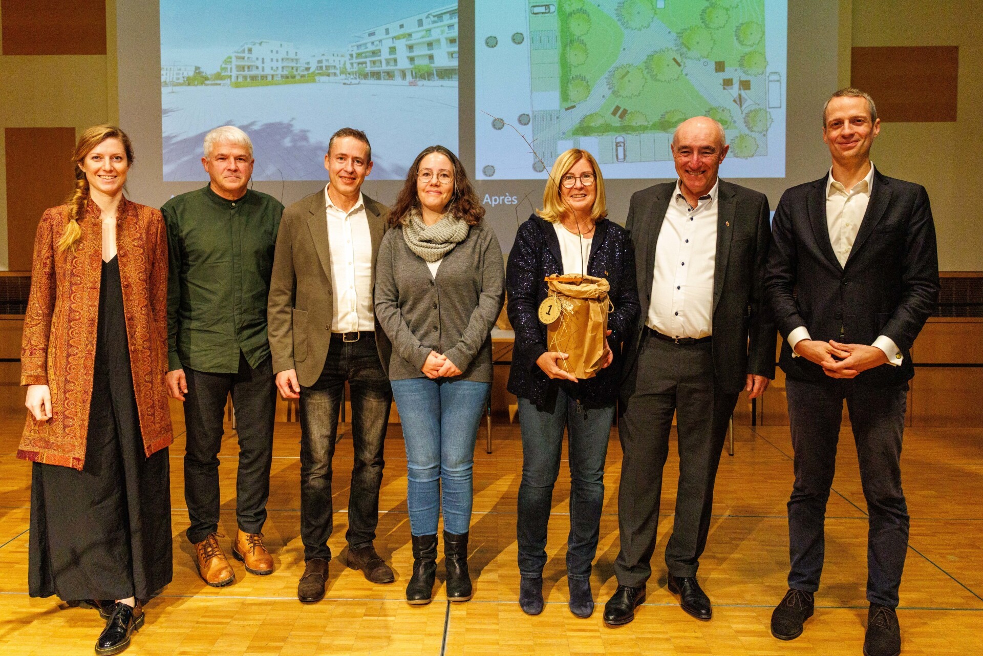 Méi Natur an eise Stied an Dierfer  - 1er Prix pour la commune de Strassen dans la catégorie "places publiques"